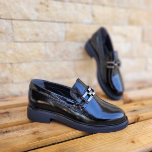 Pantofi casual damă din piele naturală lăcuită Negri - A163