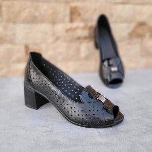 Pantofi damă cu toc gros si perforatii din piele naturală Negri - A177