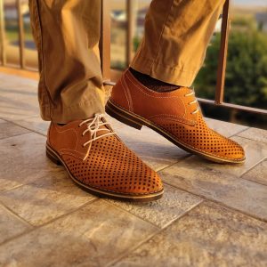 Pantofi perforați bărbați de vară din piele naturală velur camel - B030