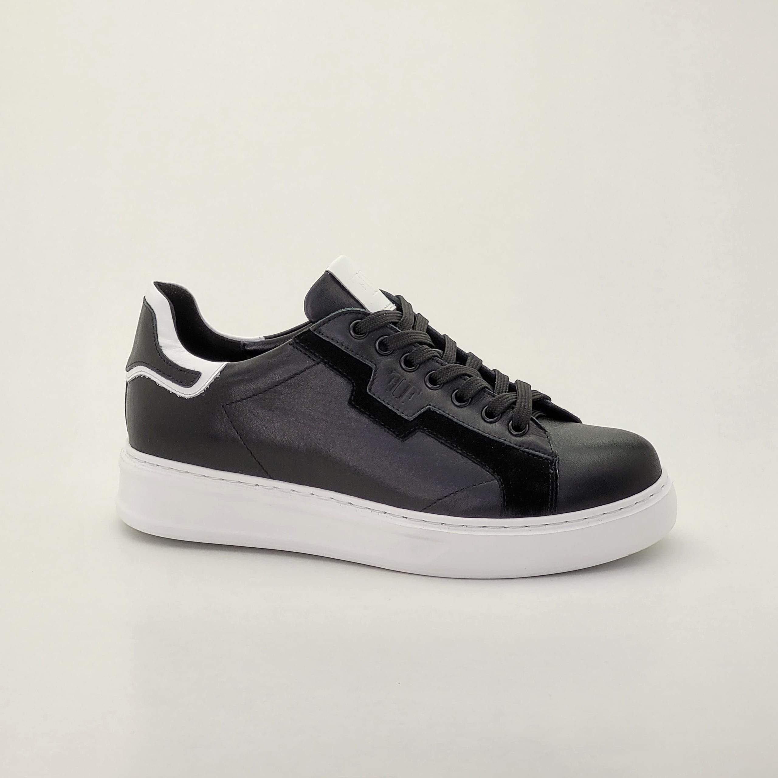 Pantofi casual bărbați din piele naturală Negri - B086